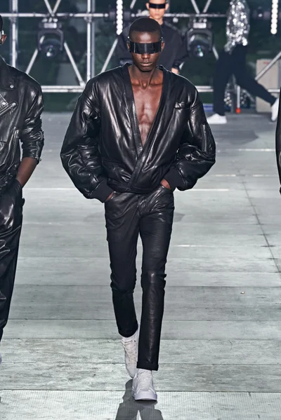 Look 69
